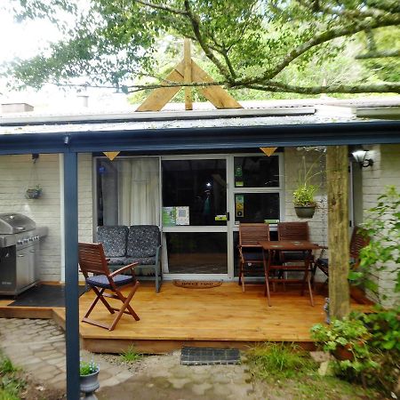 Mount Tutu Eco-Sanctuary Bed and Breakfast Ohauiti Exterior foto